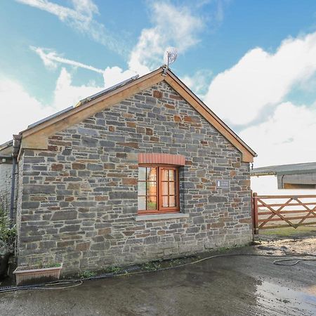 Yr Hen Llaethdy Troedyraur Exterior foto